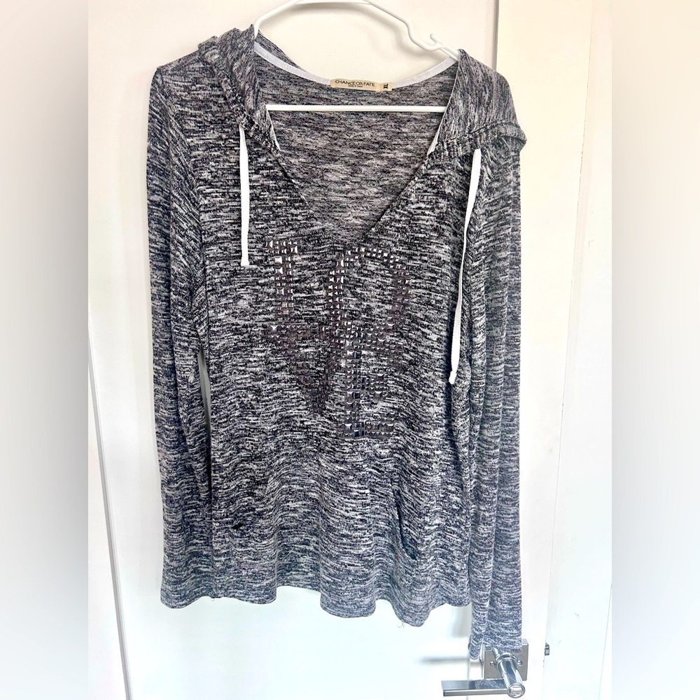 Black and white light weight hoodie.size XL